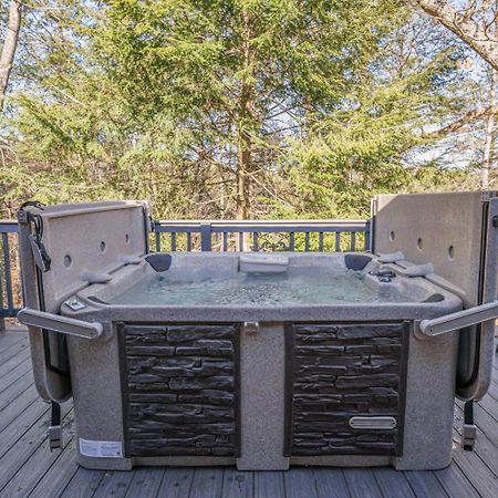Wooded Bliss Hot Tub Single Level Cabin With No Steps Rocking Chairs And Wooded Views Pigeon Forge Buitenkant foto