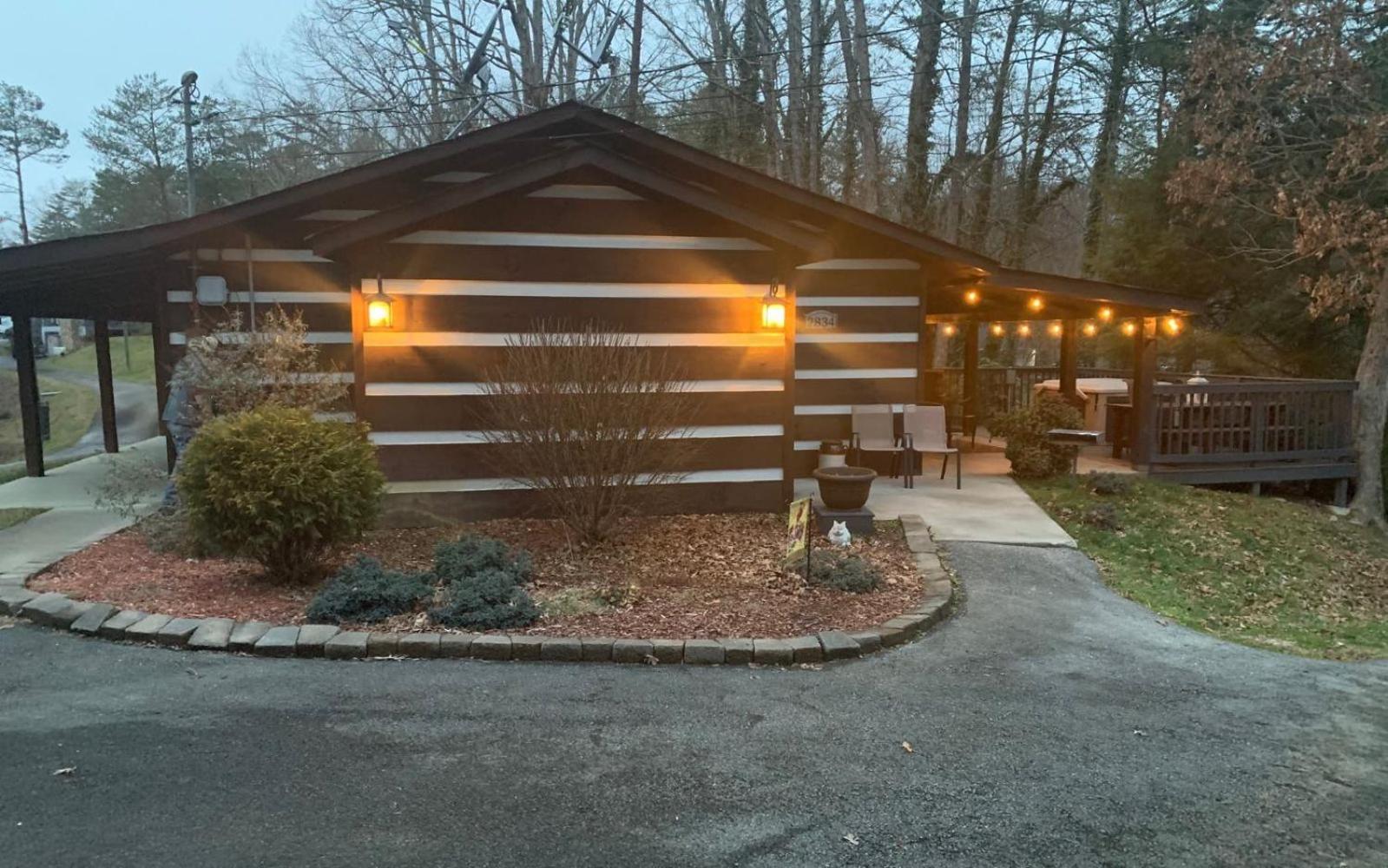 Wooded Bliss Hot Tub Single Level Cabin With No Steps Rocking Chairs And Wooded Views Pigeon Forge Buitenkant foto